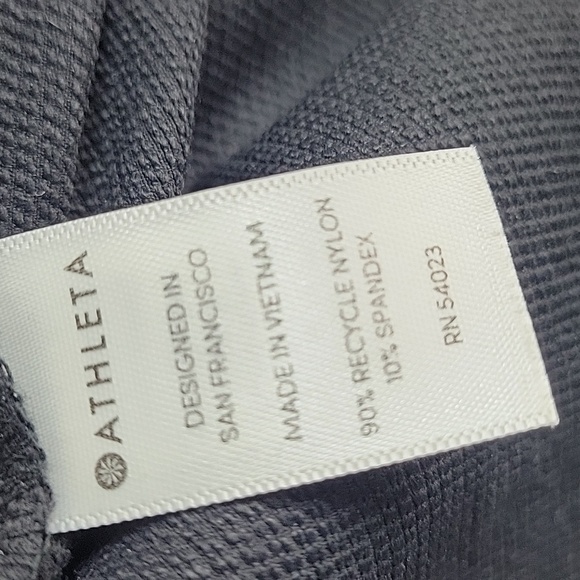 353450 Athleta Wander Slim Ankle pants side pockets in Black - Picture 8 of 11